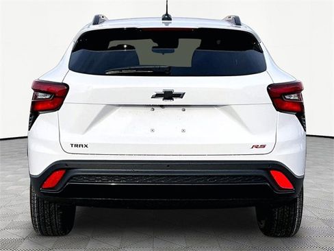 New 2026 Chevrolet Trax RS w/ Sunroof Package image 5
