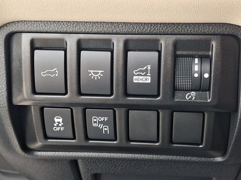 Used 2022 Subaru Ascent Limited w/ Technology Package AWD/4WD image 24