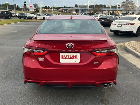 Certified 2023 Toyota Camry SE w/ Convenience Package image 5