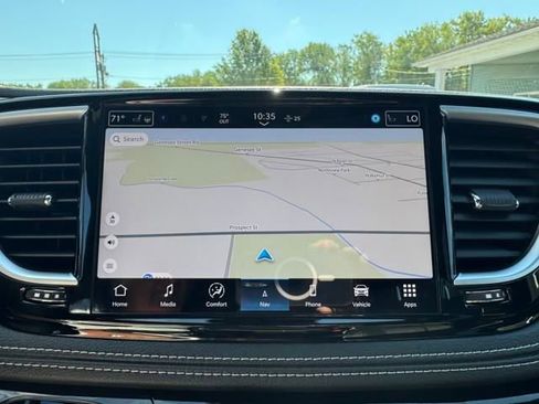 New 2026 Chrysler Pacifica Limited w/ S Appearance Package image 26