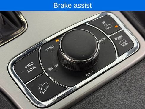 Used 2018 Jeep Grand Cherokee High Altitude AWD/4WD image 25