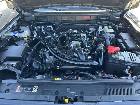 Used 2023 Ford Bronco Wildtrak image 22