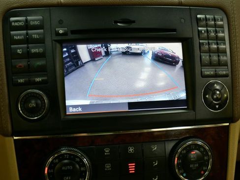 Used 2012 Mercedes-Benz GL 450 4MATIC image 28