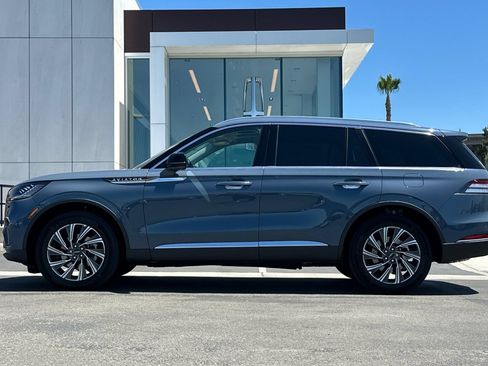 New 2026 Lincoln Aviator AWD image 6