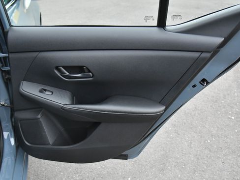 Used 2024 Nissan Sentra SV image 34