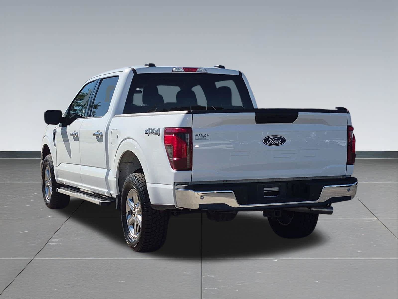 Used 2025 Ford F150 XLT w/ Equipment Group 301A Standard AWD/4WD image 4