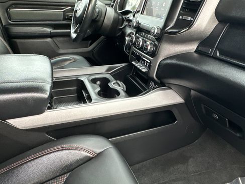 Used 2022 RAM 1500 Big Horn w/ Built-to-serve Edition image 15