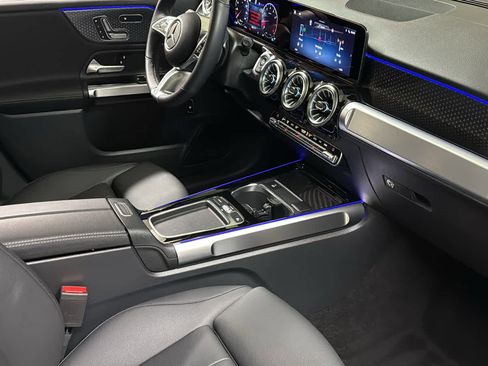 Certified 2024 Mercedes-Benz GLB 250 4MATIC image 37