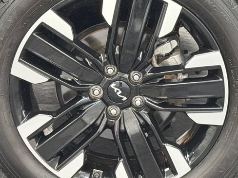 Used 2024 Kia Telluride SX Prestige AWD/4WD image 5