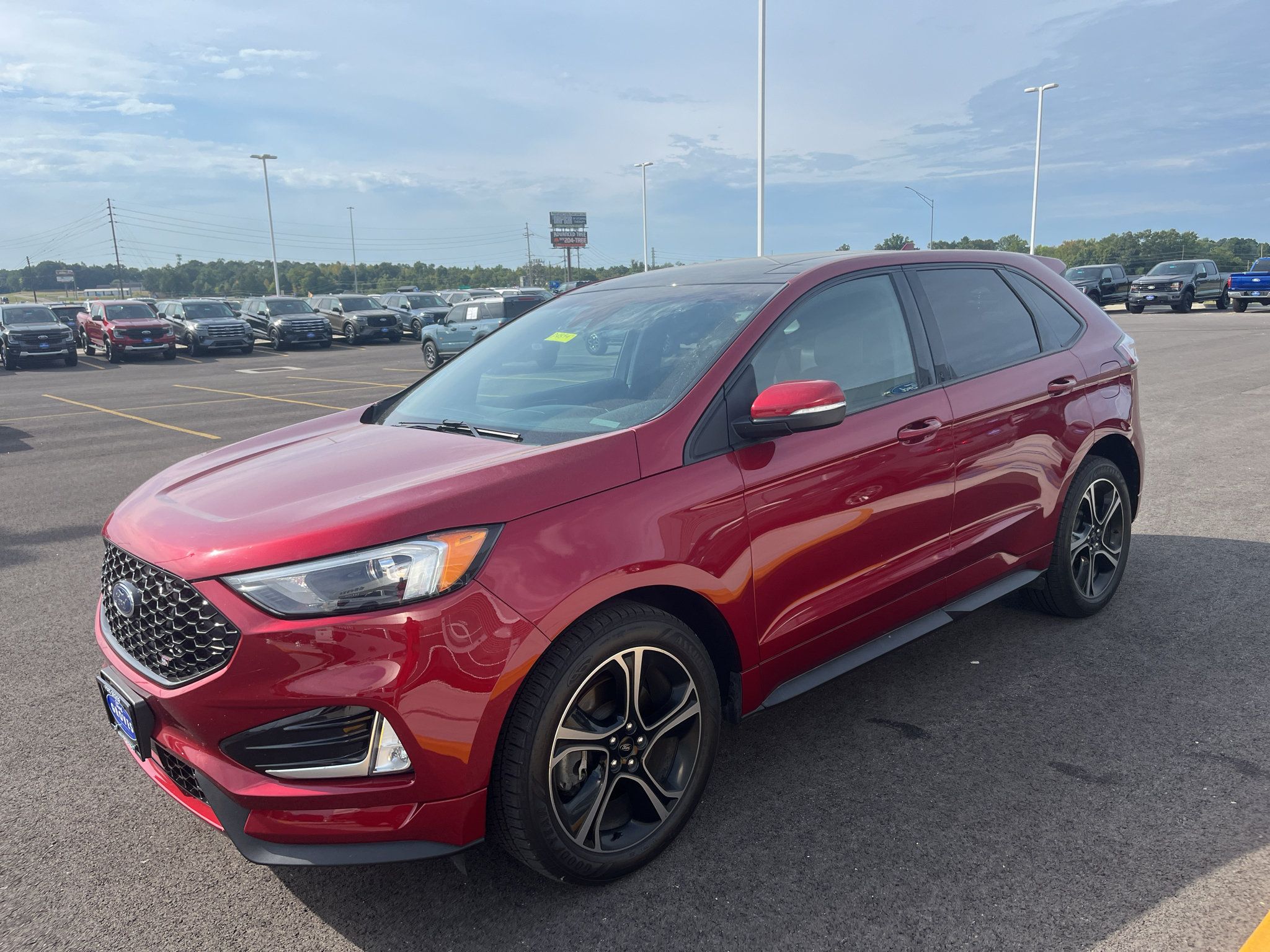Used 2019 Ford Edge ST AWD/4WD image 22