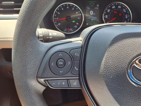 Used 2019 Toyota RAV4 XLE image 12