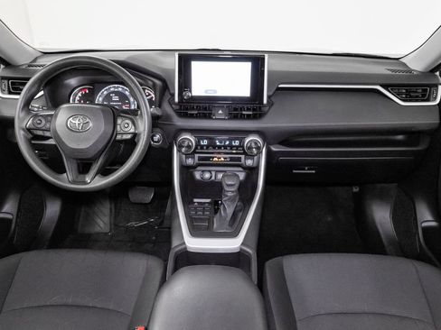 Used 2025 Toyota RAV4 XLE AWD/4WD image 24