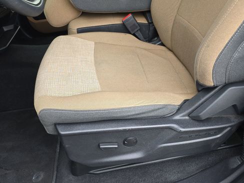 Used 2023 Ford F150 XLT image 28