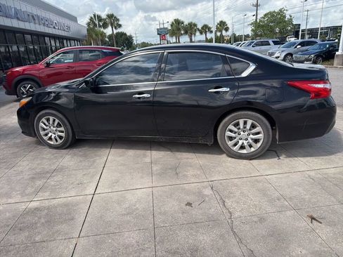 Used 2017 Nissan Altima 2.5 S w/ Power Driver Seat Package FWD image 12