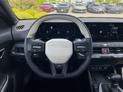 Used 2024 Kia K5 EX FWD image 13