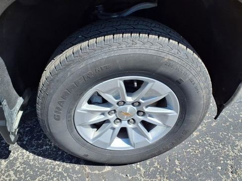 Used 2025 Chevrolet Silverado 1500 LT image 38