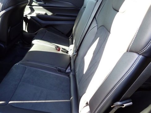 New 2025 Jeep Grand Cherokee L Laredo image 16