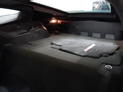 Used 2016 Chevrolet Corvette Z06 w/ 3LZ Preferred Equipment Group image 32