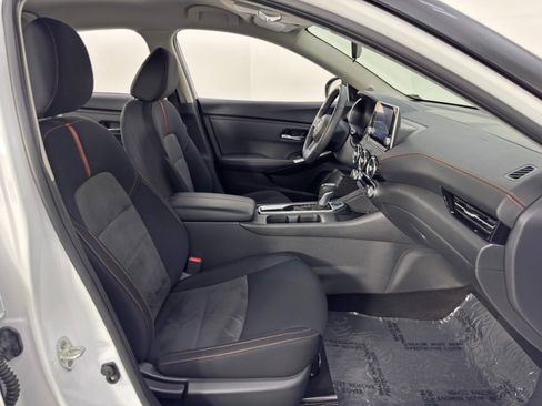 Used 2023 Nissan Sentra SR w/ Midnight Edition Package image 14