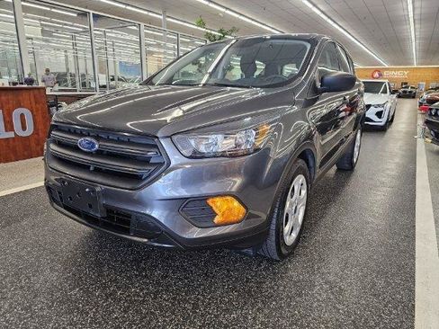 Used 2019 Ford Escape S FWD image 1