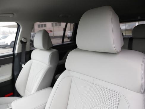 New 2026 Hyundai Santa Fe SEL image 14