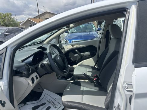 Used 2012 Ford Fiesta S FWD image 15