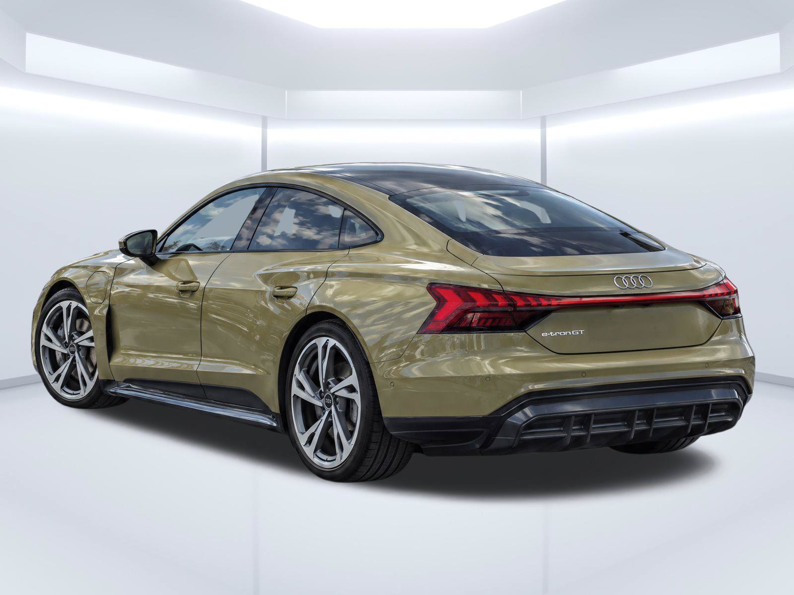 Used 2023 Audi e-tron GT Premium Plus w/ Executive Package AWD/4WD image 3