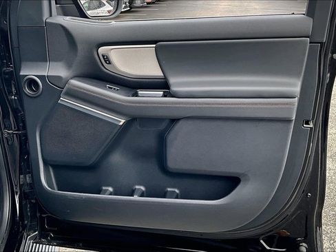 Used 2025 Ford Expedition Max Active image 23