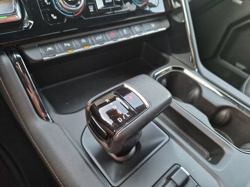 Used 2022 GMC Sierra 1500 AT4 w/ AT4 Premium Package AWD/4WD image 24