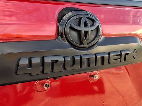 Used 2021 Toyota 4Runner TRD Off-Road Premium w/ Moonroof Package image 30