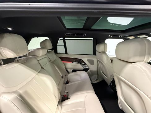 Used 2025 Land Rover Range Rover Long Wheelbase SE AWD/4WD image 43