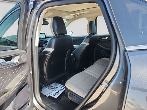 Used 2020 Ford Escape Titanium AWD/4WD image 12