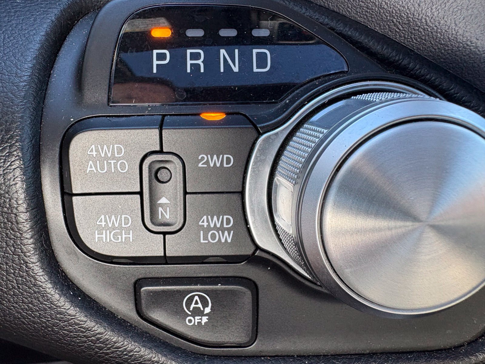 Used 2024 RAM 1500 Laramie AWD/4WD image 14