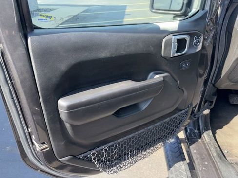 Used 2021 Jeep Gladiator Sport AWD/4WD image 22