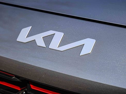 Certified 2023 Kia Forte GT-Line w/ GT-Line Premium Package image 31