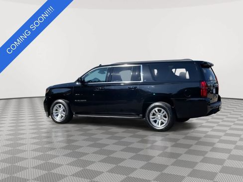 Used 2019 Chevrolet Suburban LT AWD/4WD image 6