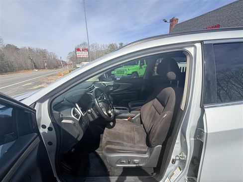 Used 2018 Nissan Murano SV image 15