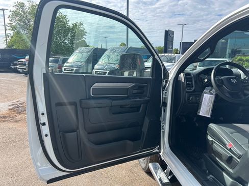 New 2024 RAM 3500 Tradesman image 14