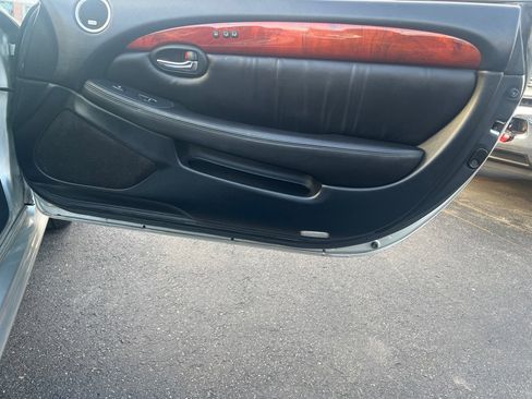 Used 2002 Lexus SC 430 Convertible RWD image 10