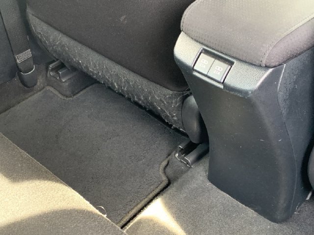 Used 2019 Toyota Prius LE w/ Carpet Mat Package AWD/4WD image 35