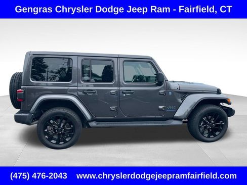 Certified 2025 Jeep Wrangler Unlimited Sahara AWD/4WD image 8