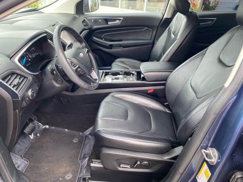 Used 2019 Ford Edge Titanium w/ Cold Weather Package AWD/4WD image 10
