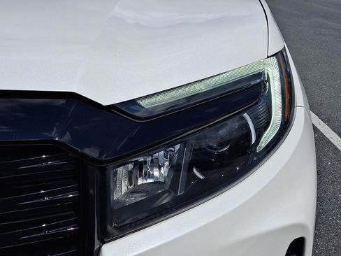 Used 2023 Honda Ridgeline Black Edition image 11
