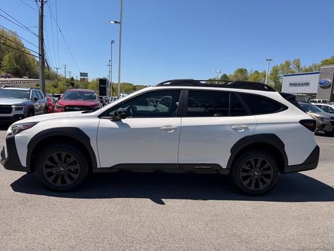 Used 2025 Subaru Outback Onyx Edition XT AWD/4WD image 4