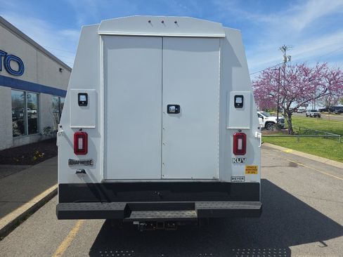 Used 2020 Ford F350 XL w/ Power Equipment Group image 4