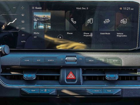 Certified 2025 Kia K4 EX image 12