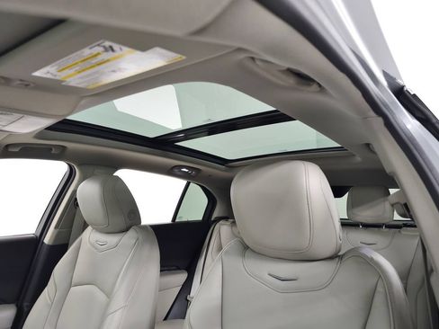 Certified 2023 Cadillac XT4 Premium Luxury w/ Cold Weather Package AWD/4WD image 18
