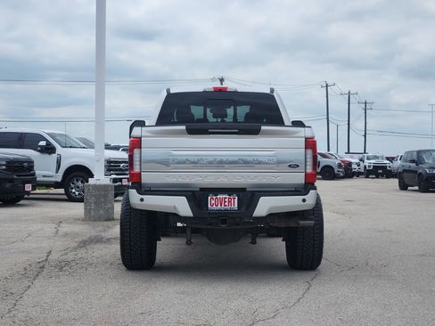 Used 2017 Ford F250 Platinum w/ Platinum Ultimate Package AWD/4WD image 6