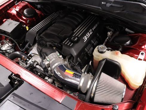 Used 2018 Dodge Challenger SRT w/ Technology Group RWD image 18