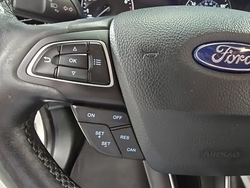 Used 2018 Ford EcoSport Titanium w/ Titanium Cold Weather Package AWD/4WD image 38